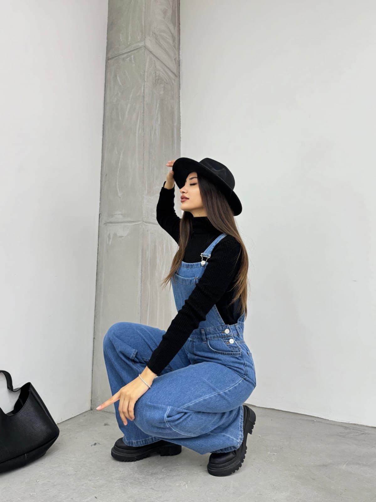 Vovikon KN Bahçıvan Mavi Ön Cepli Askılı Bol Paça Kadın Denim Tulum Vovikon KN Bahçıvan Mavi Ön Cepli Askılı Bol Paça Kadın Denim Tulum - Görsel 6