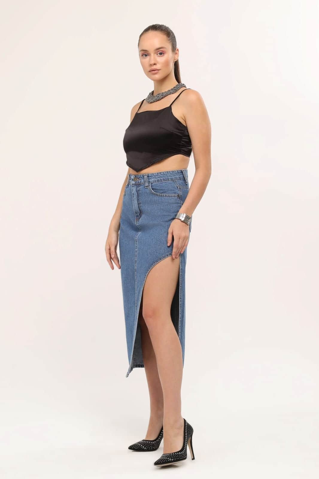 Vovikon KN Ön Parçalı Denim Mavi Asimetrik Kadın Kot Etek